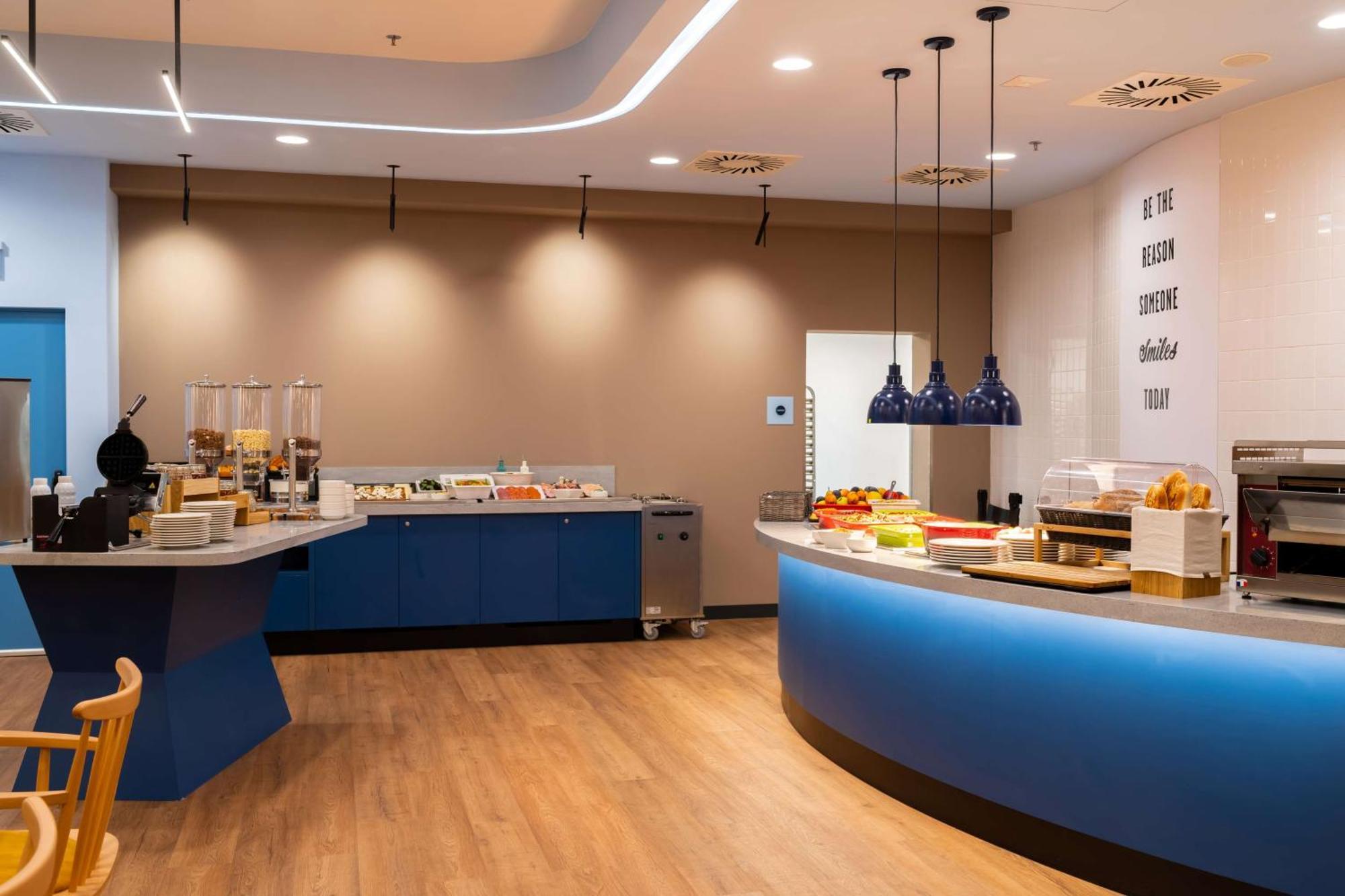 Hampton By Hilton Budapest City Centre Экстерьер фото
