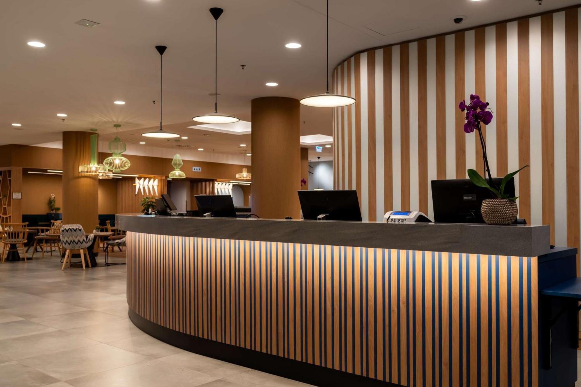 Hampton By Hilton Budapest City Centre Экстерьер фото