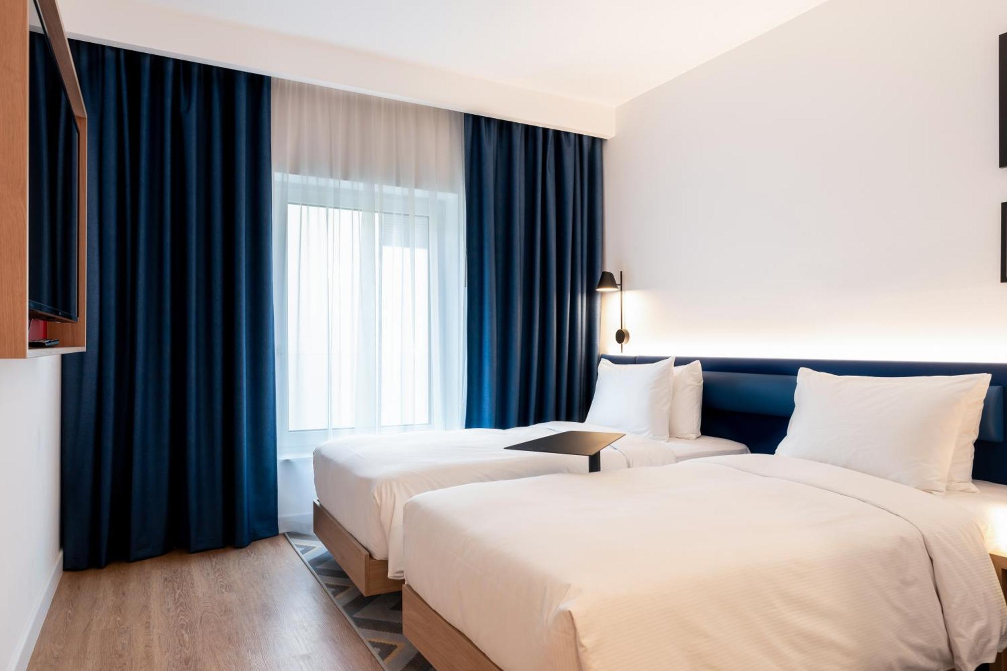 Hampton By Hilton Budapest City Centre Экстерьер фото