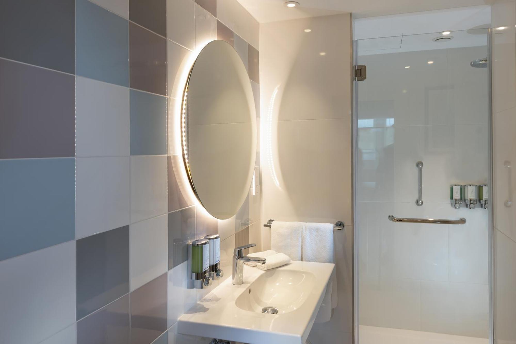 Hampton By Hilton Budapest City Centre Экстерьер фото